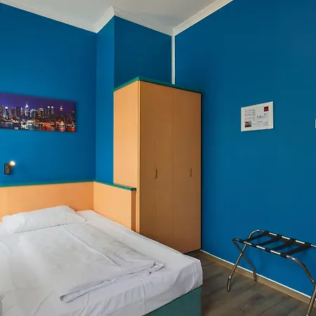 Trip Posthotel Dueren מלון 3*