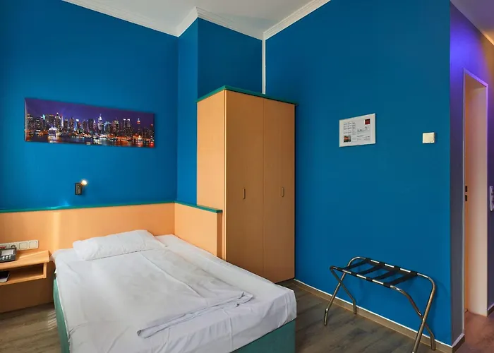 Trip Posthotel Dueren מלון 3*